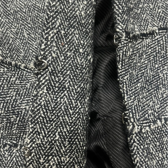 White House  Black Market herringbone tailored blazer - Picture 4 of 9